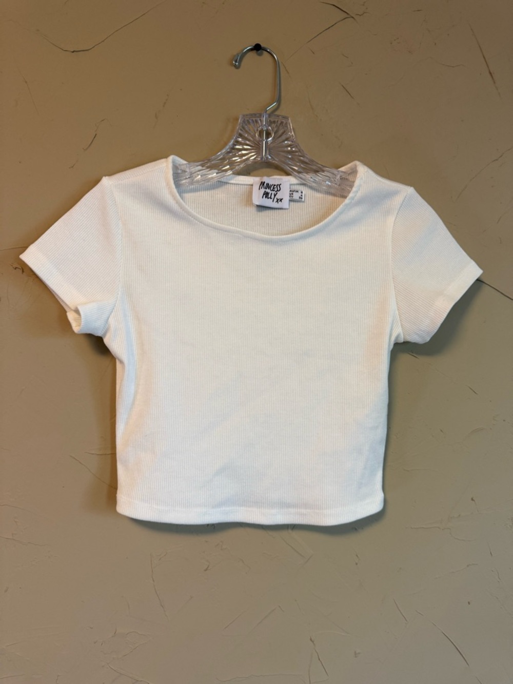 Princess Polly White Ribbed baseline Tee Crop Top Size 4 Slim Fit Y2K Clean Girl - Picture 2 of 8